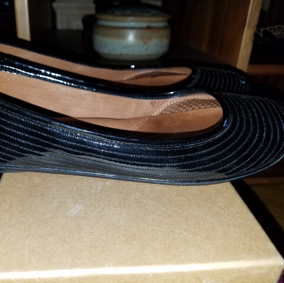 Gently Souls patent leather flats size 8 - Picture 2 of 5